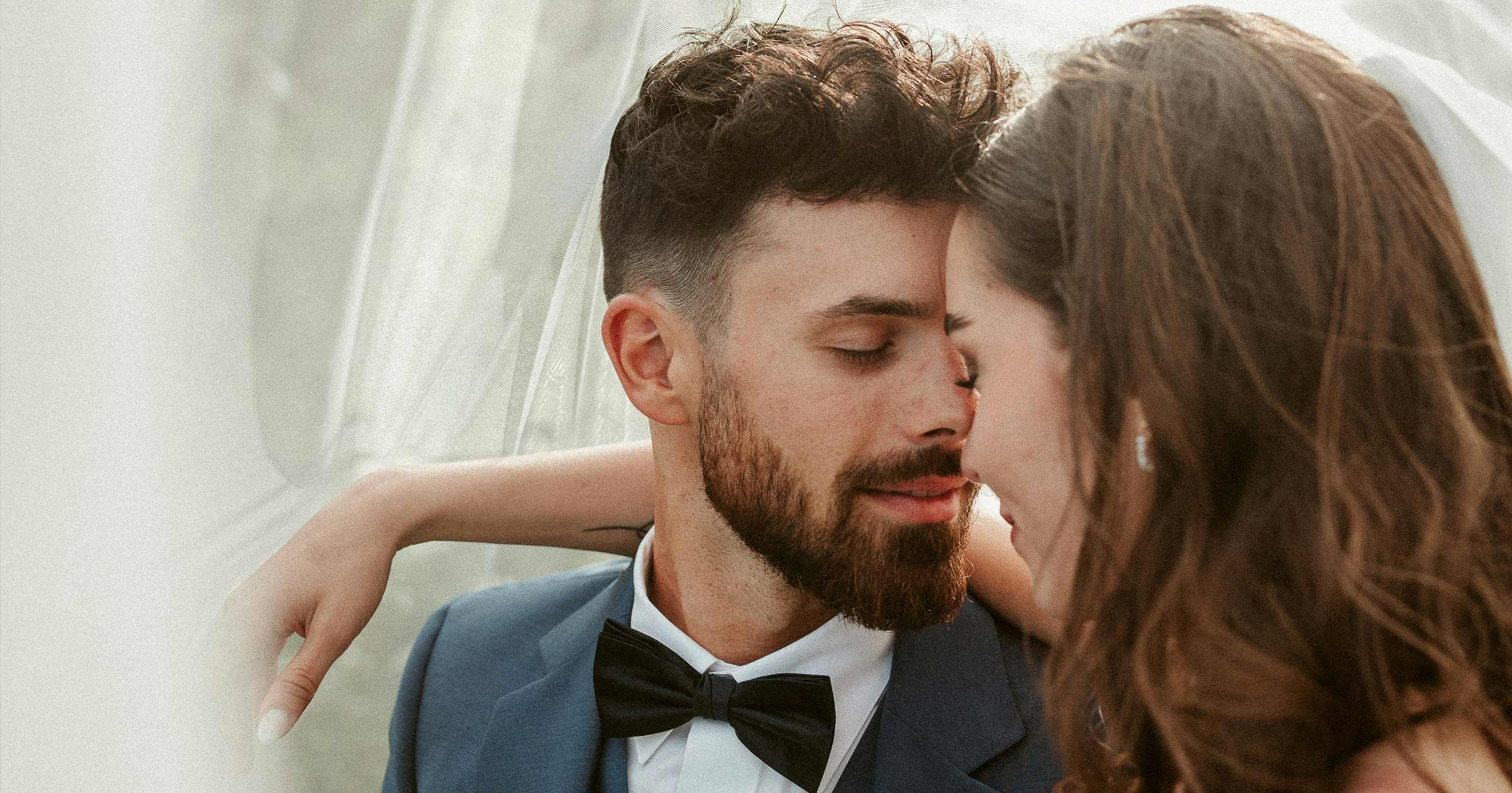Print vs Screen: Do Couples Actually Print Their Wedding Photos?