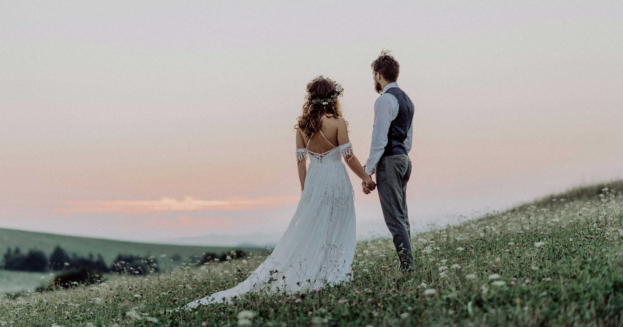 Wedding Video: The Complete Guide for Couples and Videographers (2026)