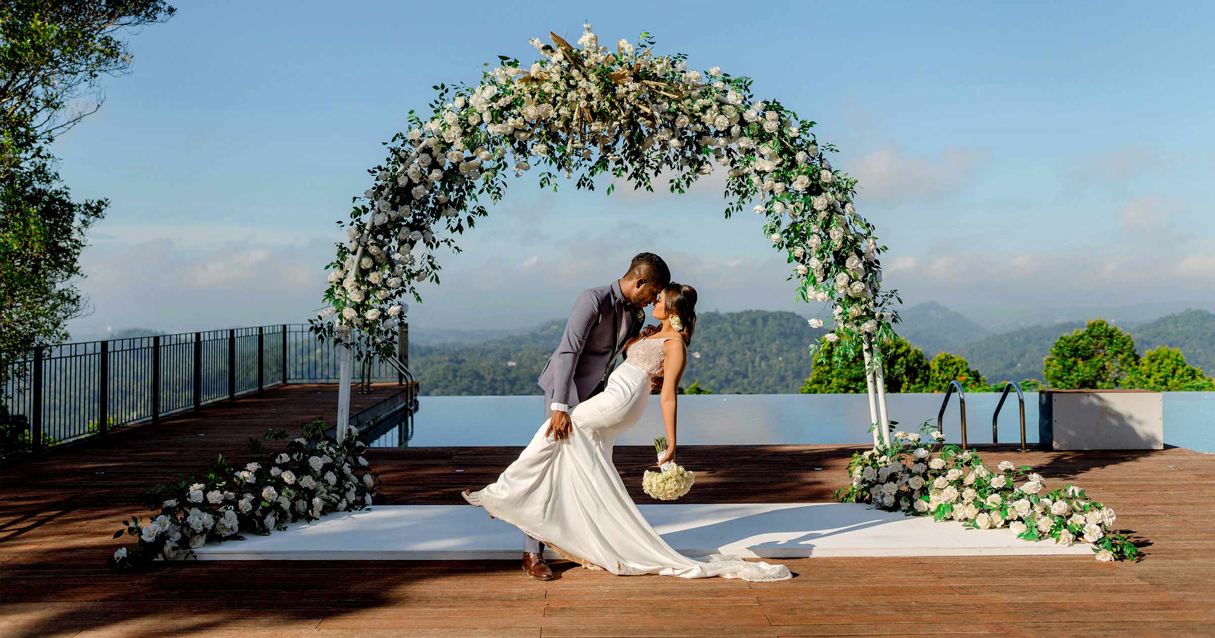 Wedding invitation video — the modern way to announce your day